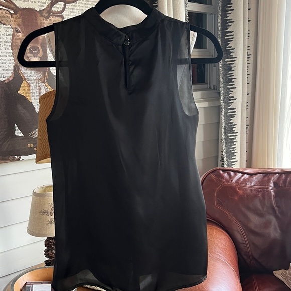 Notations Black Sleeveless Blouse - Picture 3 of 7